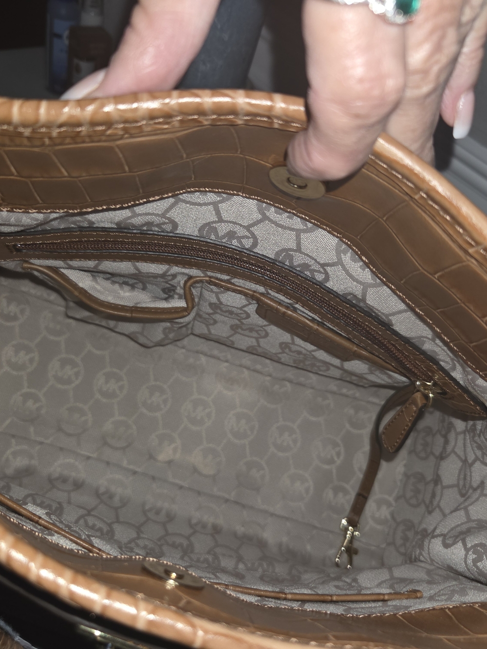Michael Kors Tan Croc-Accent Canvas Tote Bag Perfect For A Laptop. - Picture 11 of 15